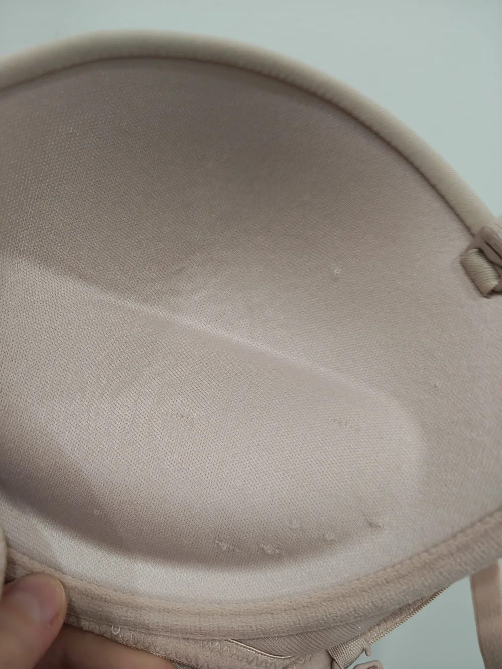 Tommy Hilfiger Beige Convertible Strapless Push Up Bra Size 34C